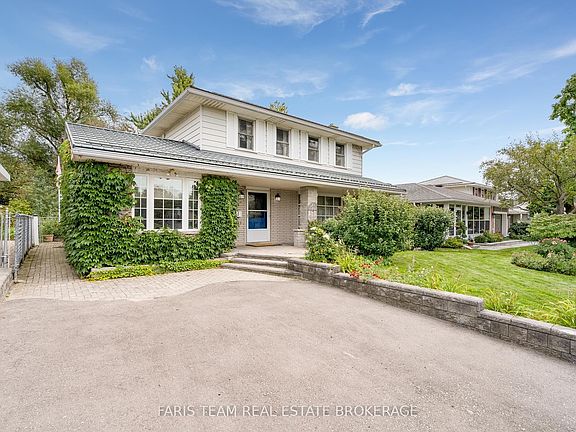3rd image of 51 Davies Cres