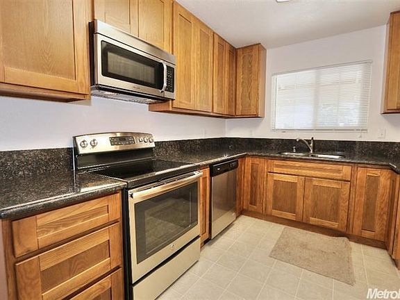 4th image of 3422 Huntsman Dr