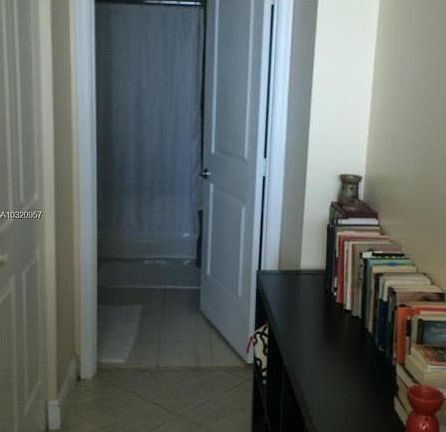 5th image of 480 NE 30th St APT 1404