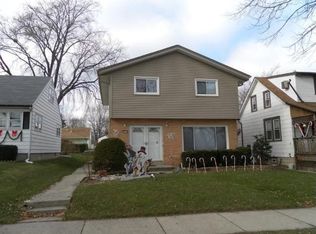 2913 S 93rd St, West Allis, WI 53227