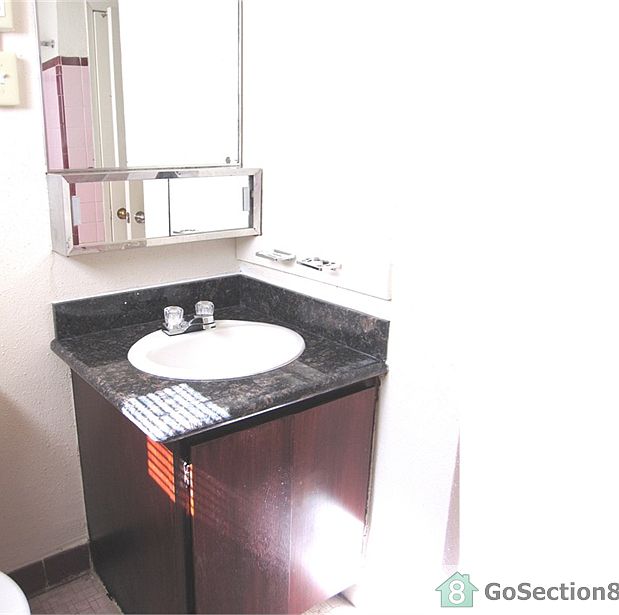 2nd image of 1513 Southlawn Blvd
