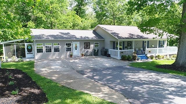 1st image of 5134 Chestnut Dr