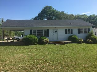 881 Iron Ore Rd, Spartanburg, SC 29303