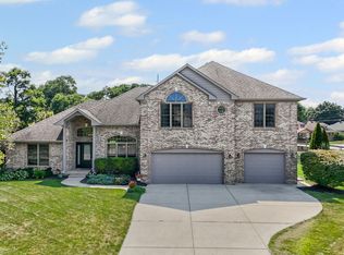 4278 S Woodbridge Ln, New Palestine, IN 46163