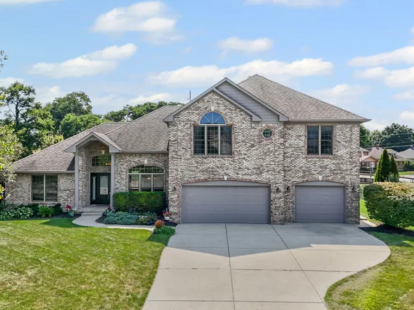 4278 S Woodbridge Ln, New Palestine, IN 46163