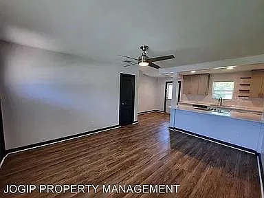 4 bed, 1192 sqft, $2,000 — Photo 4