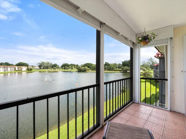 9423 S Hollybrook Lake Drive #309, Pembroke Pines, FL 33025