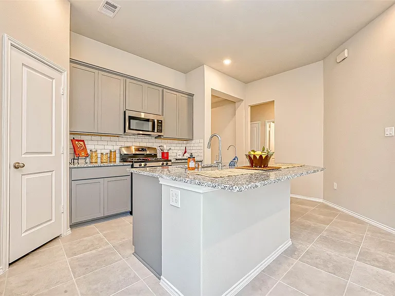 2639 Prairie Star Ln — Photo 16