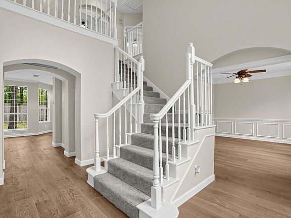 3rd image of 10 Larksberry Pl