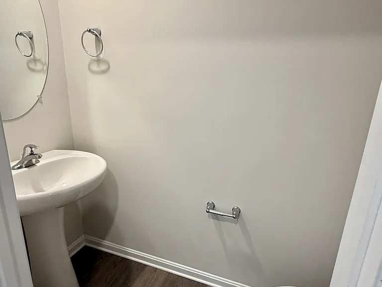 633 Currant Cir — Photo 34