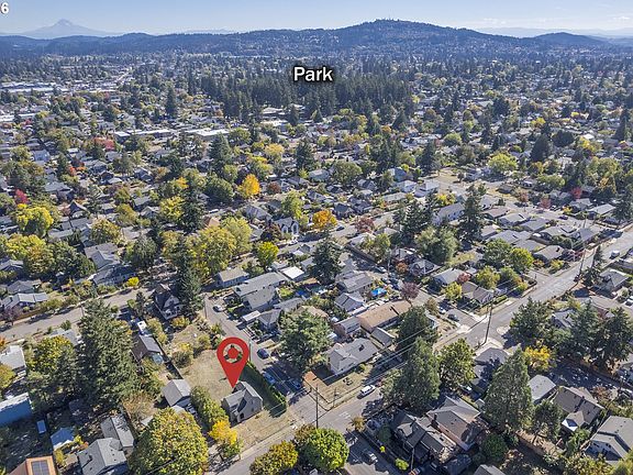 5th image of 5230 SE 67th Ave