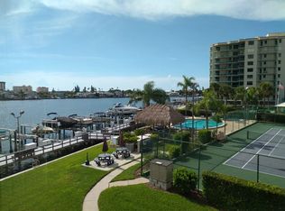 660 Island Way APT 204, Clearwater, FL 33767