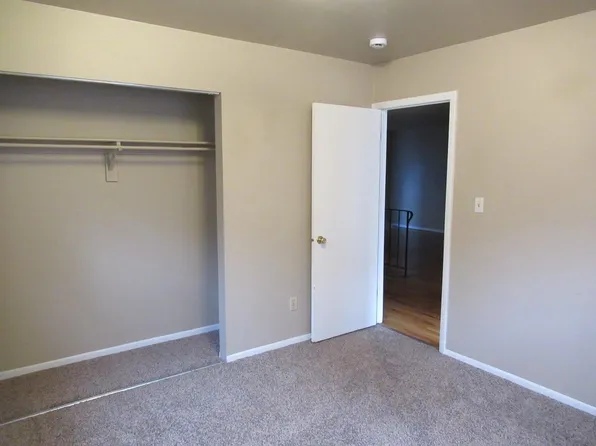 221 Columbia Rd, Colorado Springs, CO