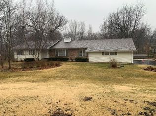 2751 Deer Path Trl, Freeport, IL 61032