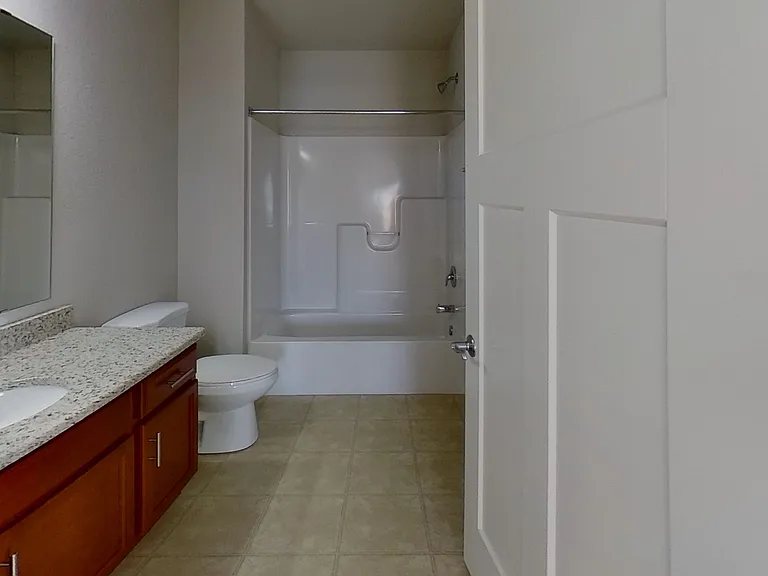 2004 American Eagle Dr #25 — Photo 16