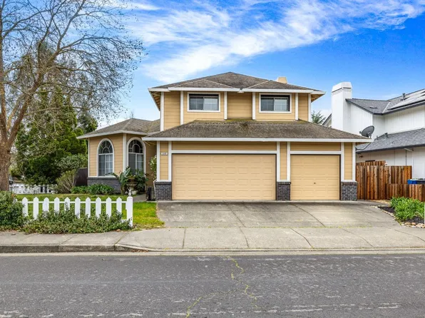 240 Belfiore Lane, Windsor, CA 95492