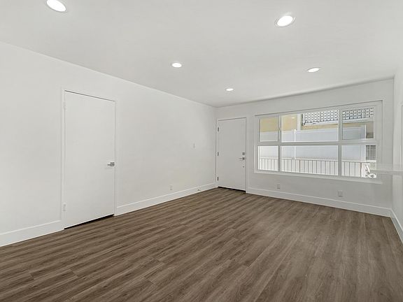 3rd image of 1043 N Genesee Ave #7B