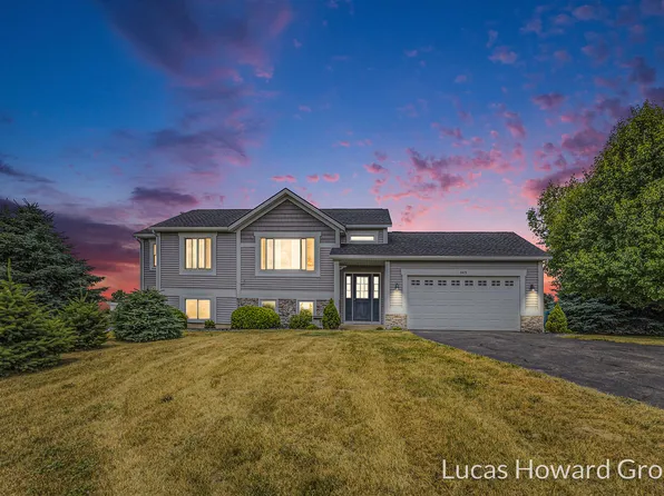 3475 Lone Oak Ln, Dorr, MI 49323