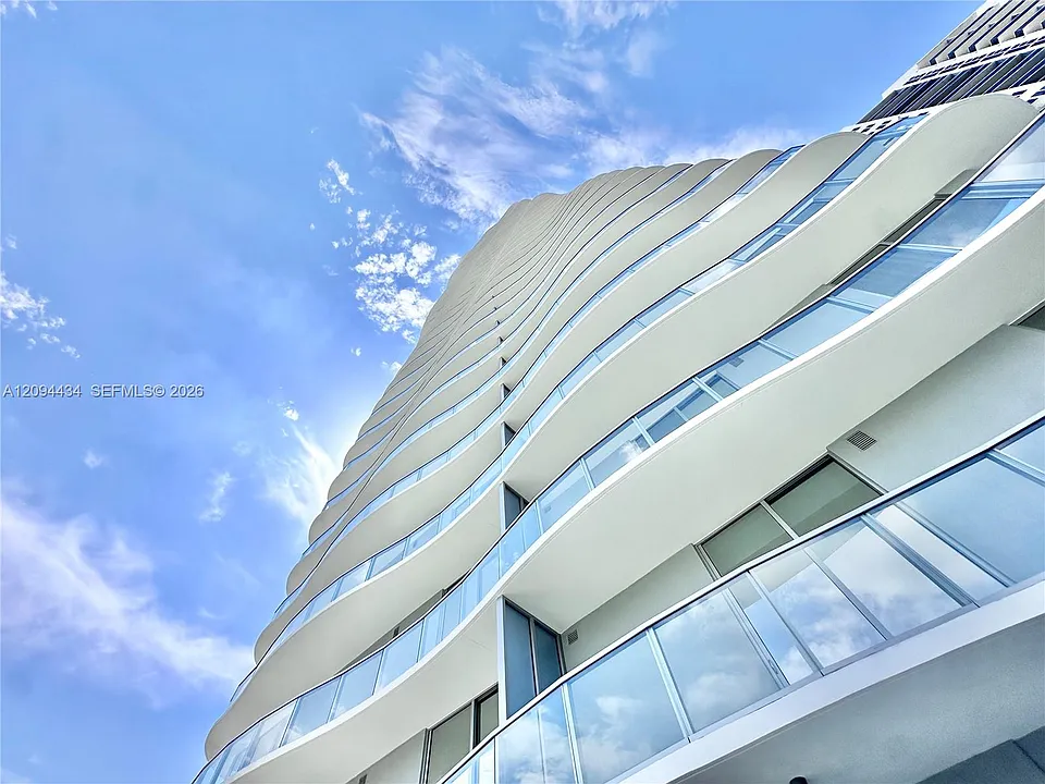 1400 Biscayne Blvd #402