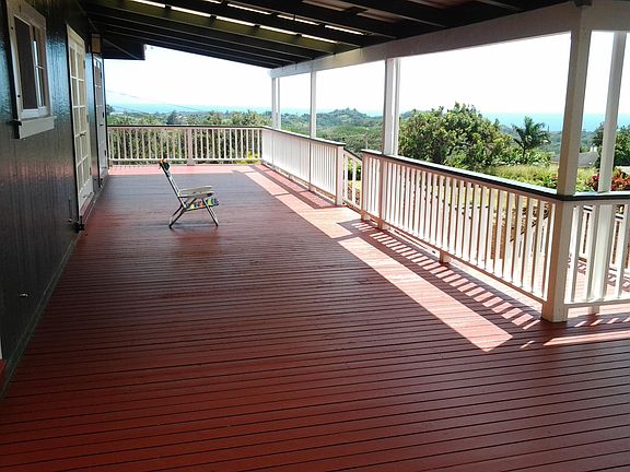 Large covered upper Lanai