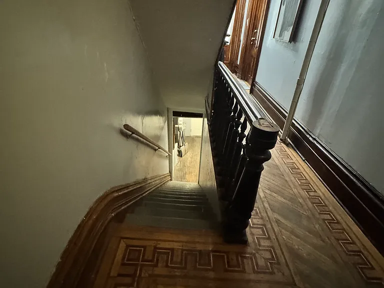 324 Hudson Ave #3 — Photo 10
