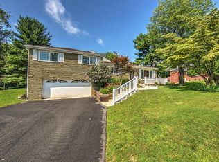 4088 Surrey Dr, Allison Park, PA 15101