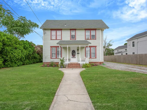 19 Amity Street, Patchogue, NY 11772