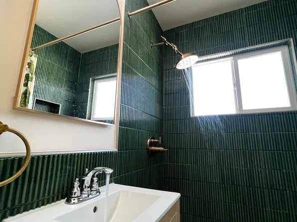 216 Rosemont Ave, Los Angeles, CA 90026