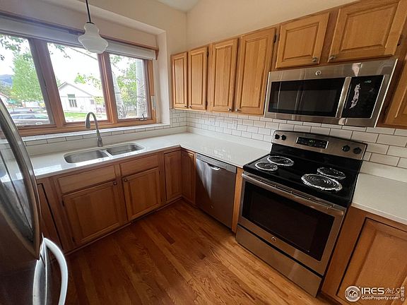 5th image of 1340 Matthew Cir