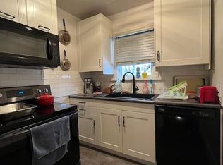 611 S 7th Ave #1, Iowa City, IA