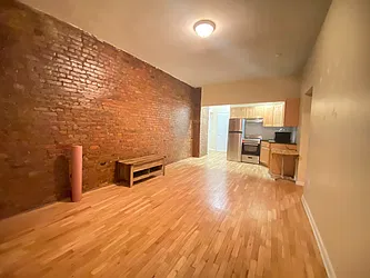 Rented by Best Apartments North Inc