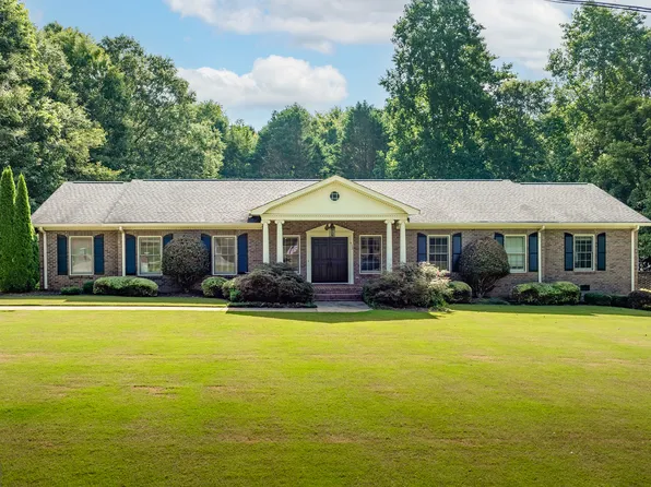 432 Dickson Dr, Jefferson, GA 30549