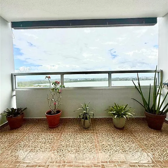 4 Avenida Laguna #9F — Photo 15
