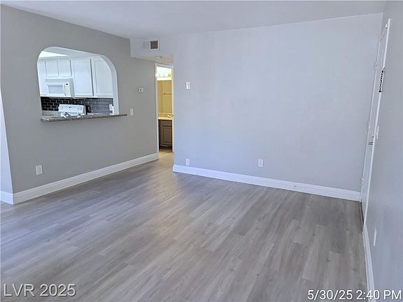 4th image of 3311 Sunfish Dr Unit B