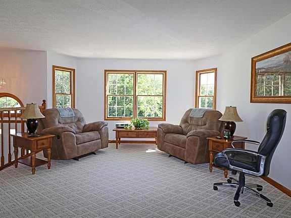 2nd image of 20319 Pine Ln