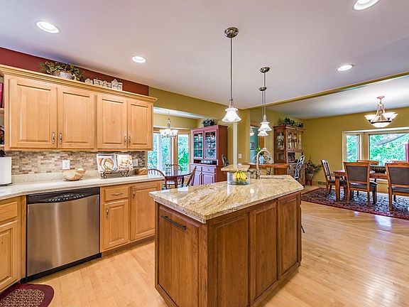 This kitchen was designed by those who love to cook and you'll love cooking here, too!