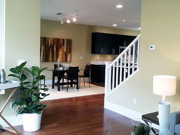 3rd image of 805 Altaire Walk