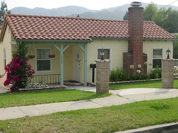 3rd image of 3022 Altura Ave