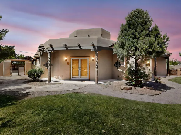 4700 Quaker Heights Pl NW, Albuquerque, NM 87120