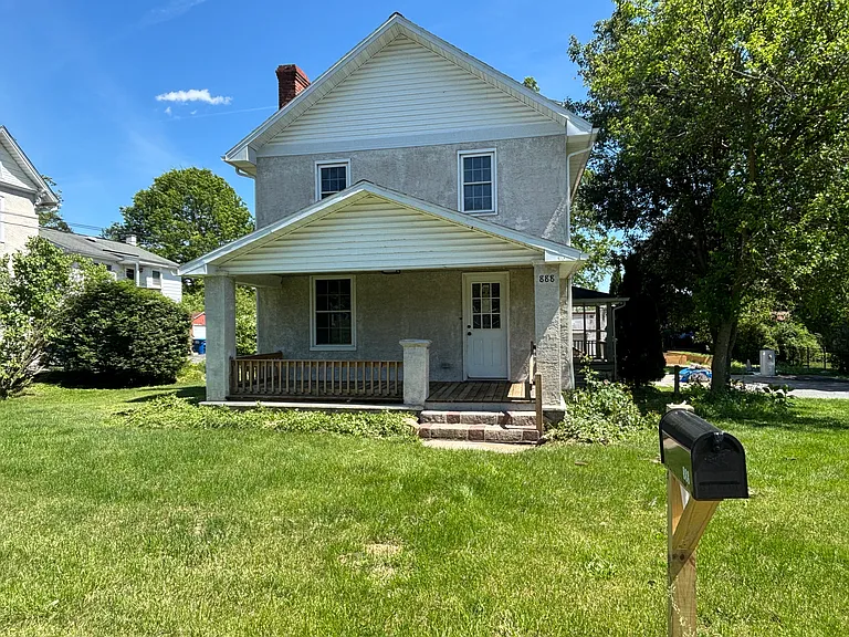 888 Walnut St — Photo 32