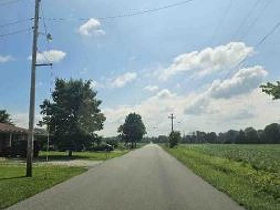 Exterior Neighborhood (street photo)