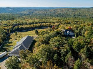54 Chestnut Hill Rd, Amherst, NH 03031