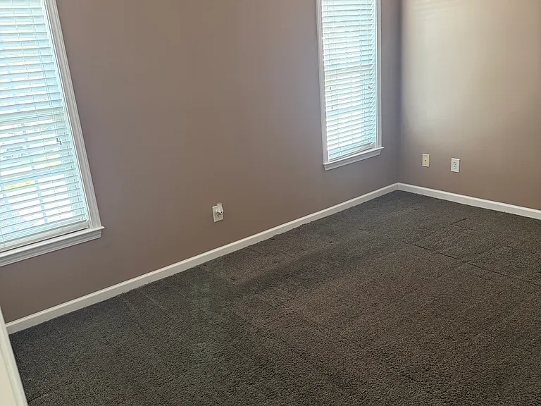 5711 Creek Bed Ln — Photo 9