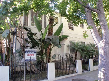 1st image of 323 N Orange Grove Ave