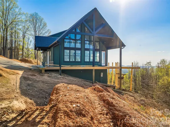 4898 Soaring Top Ln, Lenoir, NC 28645