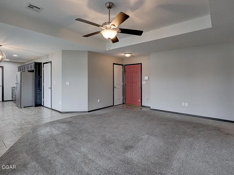 1233 Montana Pl — Photo 11