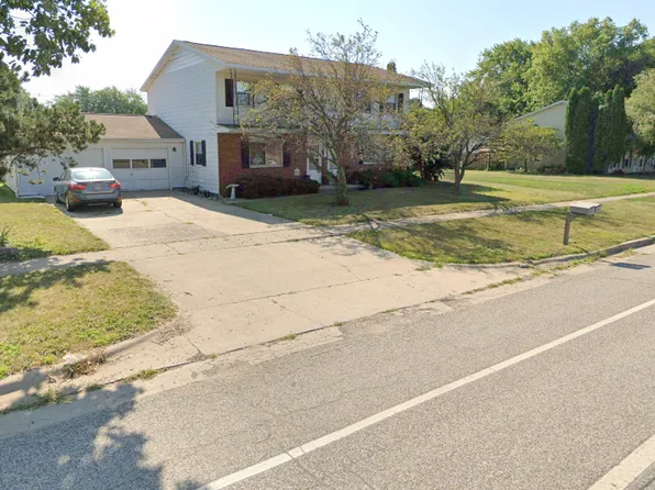 802 Crescent, 802 Crescent Dr #B, Champaign, IL 61821