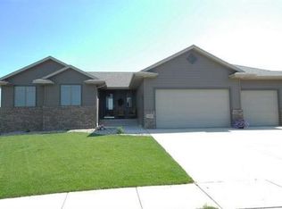 5133 S Manchester Ct, Sioux Falls, SD 57108