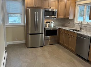 843 Pleasant St, Somerset, MA 02726