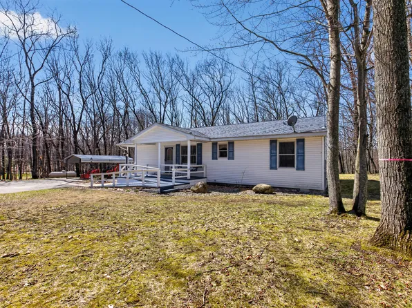 4161 Mockingbird Cir, Farwell, MI 48622